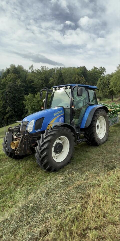New Holland TL80A