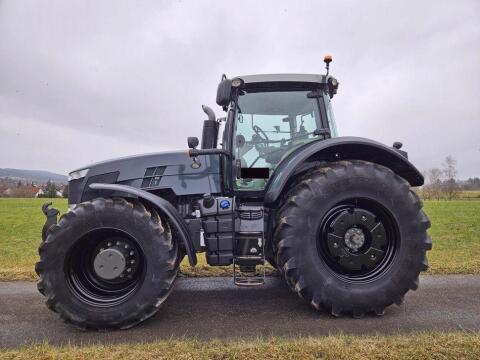 Massey Ferguson MF 8727 Dyna-VT Exclusive MF BEAR