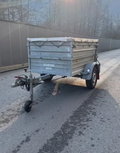 Pongratz Anhänger, gebremst, Stahlausführung, Flachplane