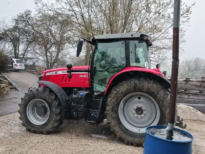 MF 7718 Dyna6 erst 1.300 Bstd.
