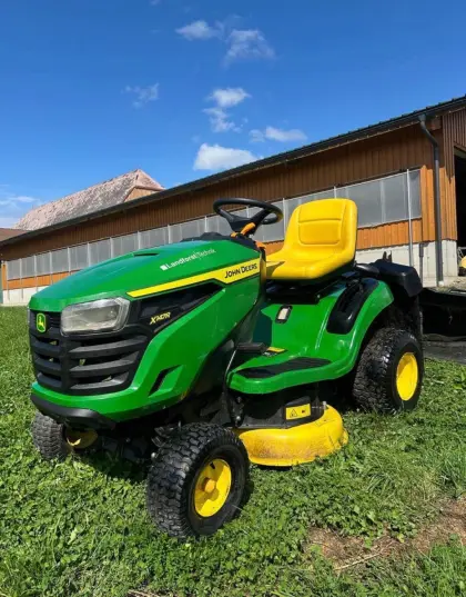 John Deere X147R Rasentraktor, Bj. 2020 – nur 89,4 Bstd.