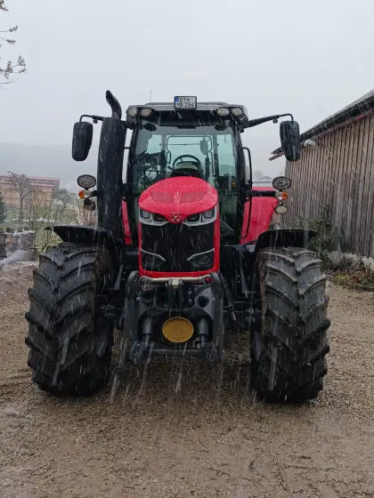 MF 7718 Dyna6 erst 1.300 Bstd.