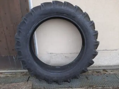 Traktorreifen 12,4-38