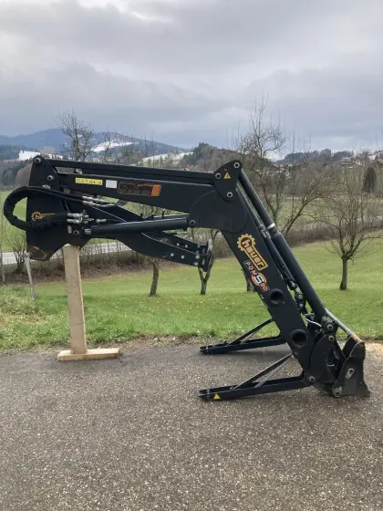 Hauer Pom-S90 N Frontlader Steyr 9000 MWM