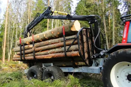 Vermiete Forstanhänger