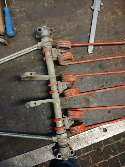 Suche Ersatzteile Pöttinger Heuraupe