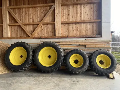 Verkaufe John Deere Felgen