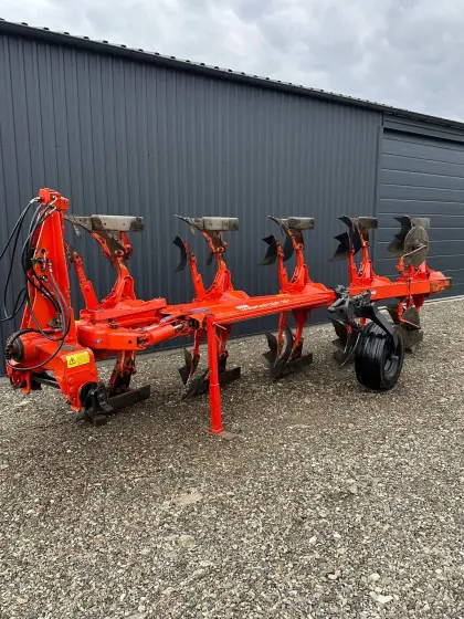 Kuhn VARIMASTER 151 4+1