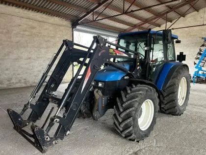 New Holland TL 100 + Hydrac Frontlader