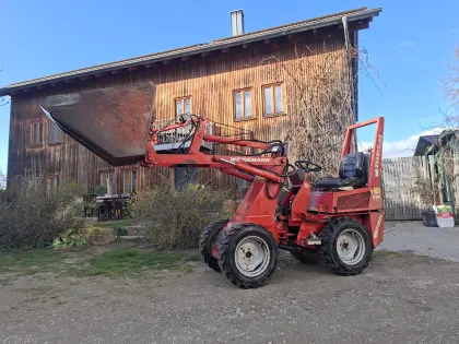 Weidemann 811 D/M Hoftrac