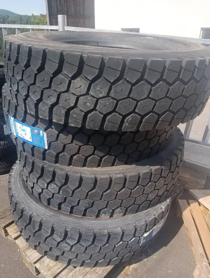 Lkw-Reifen 315/80R22.5