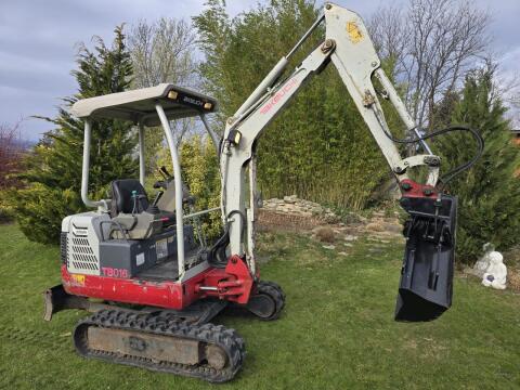Takeuchi TB016