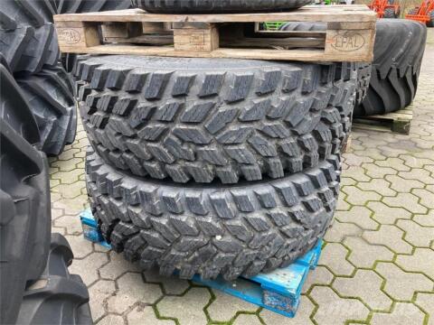 Nokian Hakkapeliitta Tri 2 Nokian Kommunalreifen