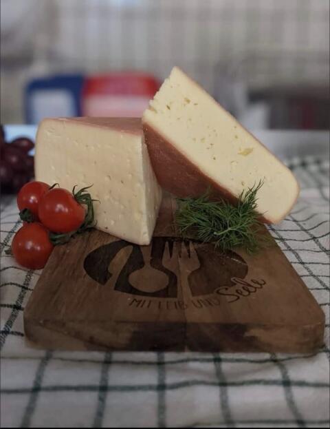 Sennereikäse zu verkaufen