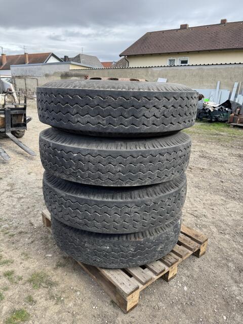 LKW Reifen 11.00 - 20