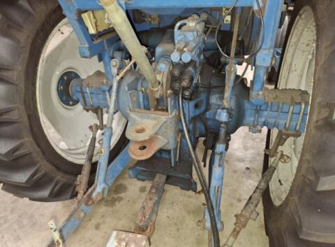 Ford 5610