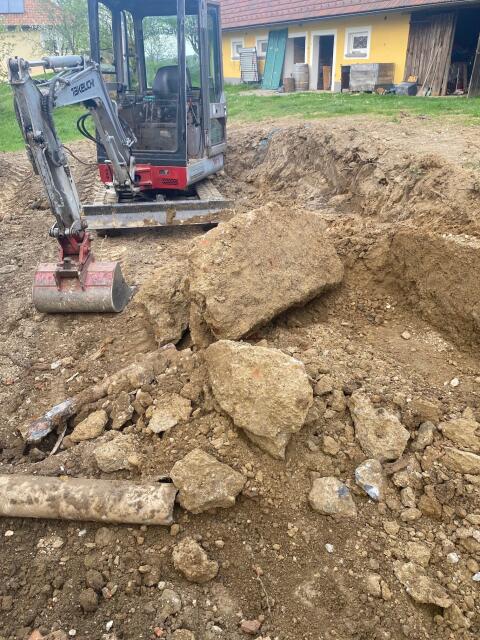 Takeuchi TB015