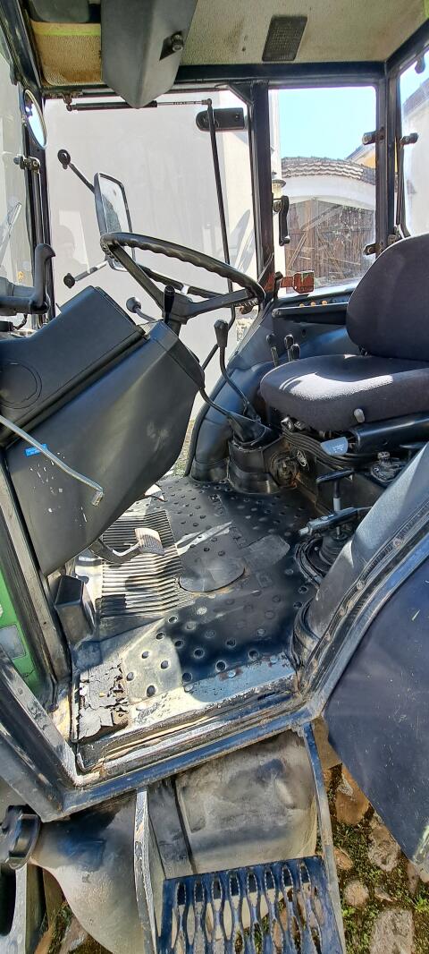 Traktor DEUTZ-FAHR Typ D1067S (DX3.50 S)