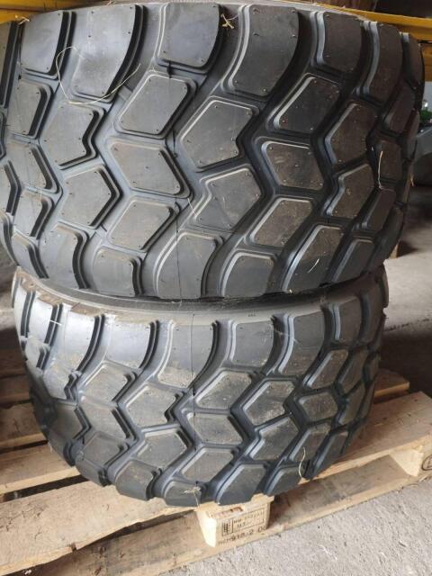 Kompletträder 445/45R19.5