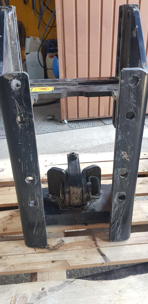 Lagerbock - Schlitten K80 - fix, CASE, STEYR, NH
