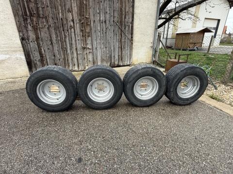 Kipperreifen 355/60R18 inkl. Felge