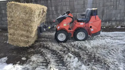 Minilader Hoflader Hoftruck