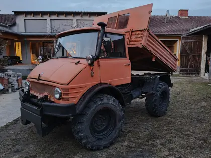 2x Unimog 406 (Zwei Fahrzeuge) + OM 352 Ersatzmotor