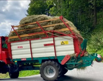 Lüönd Ladewagen Aebi