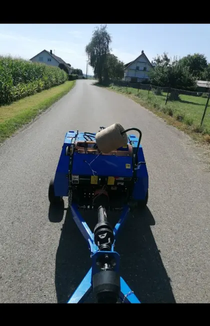 Rundballenpresse Solis SLRB-0.8 für Heu und Stroh