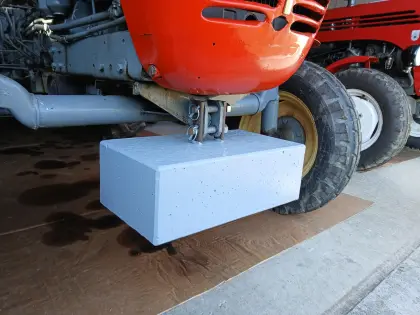 Frontgewicht (Beton) für Steyr 188 und Steyr 190, Gew. 75 kg