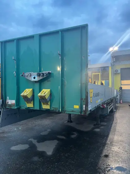 3-Achs Sattelauflieger Wiese