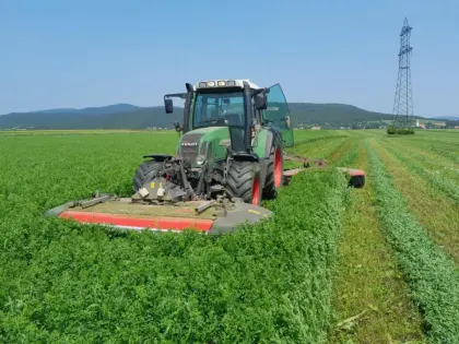 Verkaufe Front- und Heckmähwerk Vicon Solid 431 F und MT 641