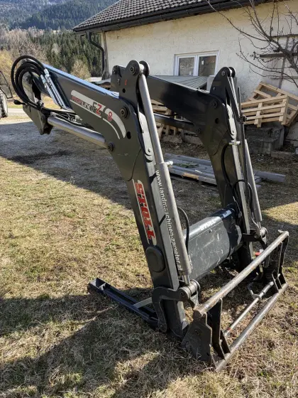 Frontlader Stoll FZ8 Profiline