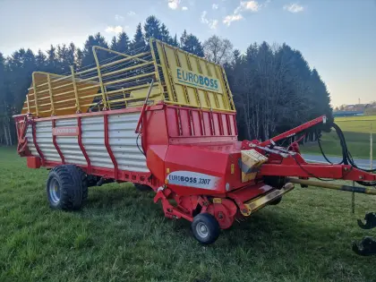 Pöttinger Euroboss 330 T