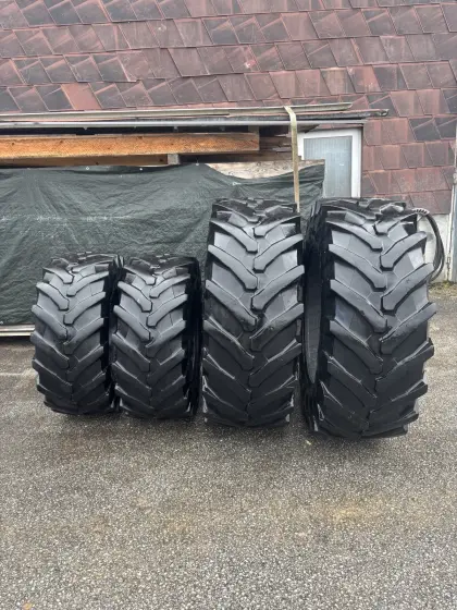 Traktorreifen Trelleborg 540/65-34 und 440/65-24