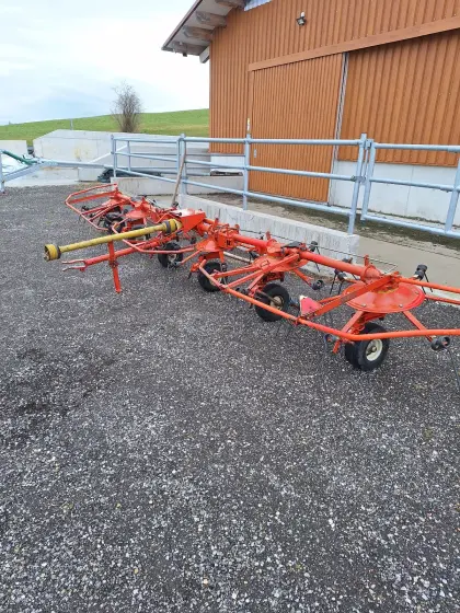 Kuhn 6er Kreisler Kreiselheuer GF7001T