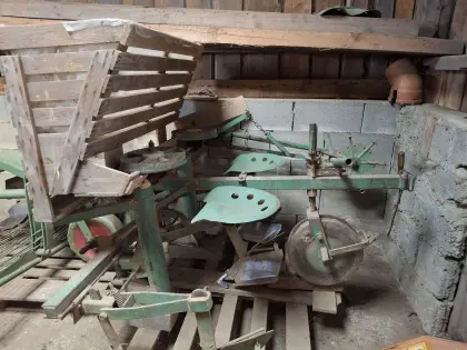 Feldherr Kartoffelsetzmaschine