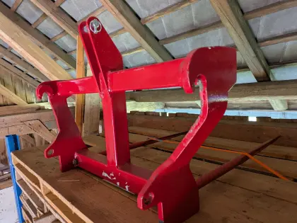 Ballenspieß Euro und Dreipunkt.