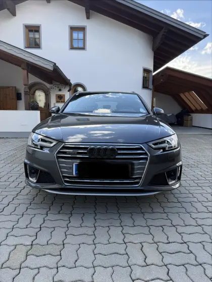 Audi A4 Sport Quattro 2.0 l