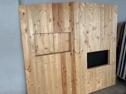 Halb fertiger Hochstand