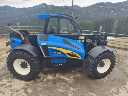 Teleskoplader New Holland LM5040
