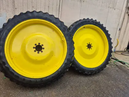 John Deere Pflegeräder 270 95 R48