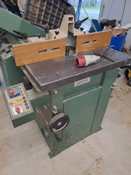 KITY 629 Tischfräse