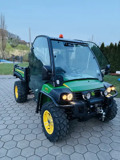 John Deere Gator XUV 825i