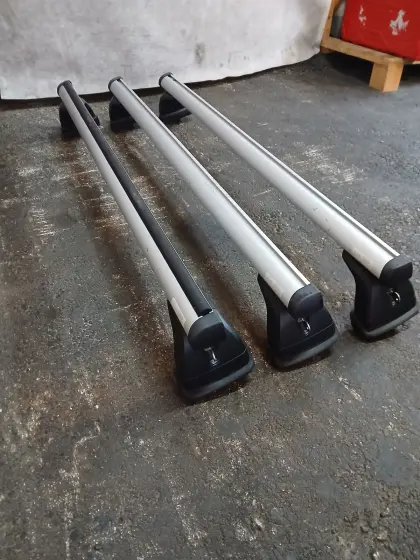 Neuwertige 3 Stk. originale Ford Dachträger