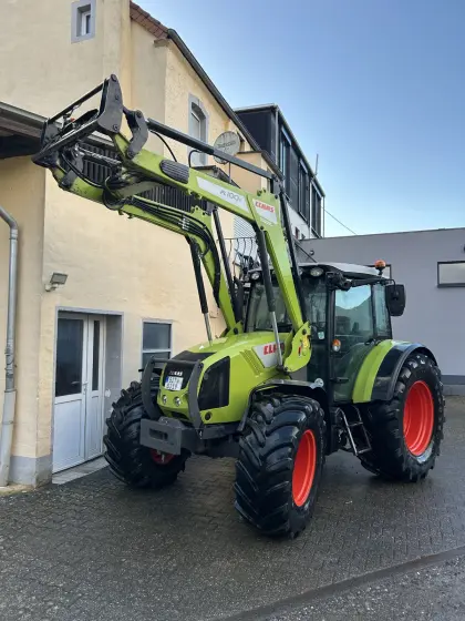 Claas Axos 330CX