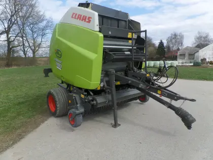 Claas Variant 380 RC