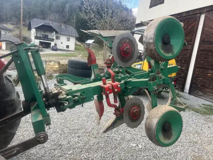 Volldrehpflug Regent 2-scharig mit Steinsicherung