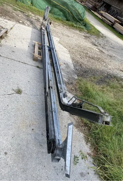 Wölfleder Hochförderer Schubstangenentmistung