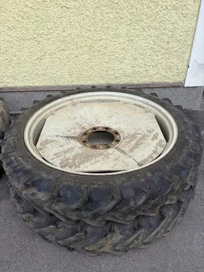 Kompletträder 9.6-42 Steyr Lindner